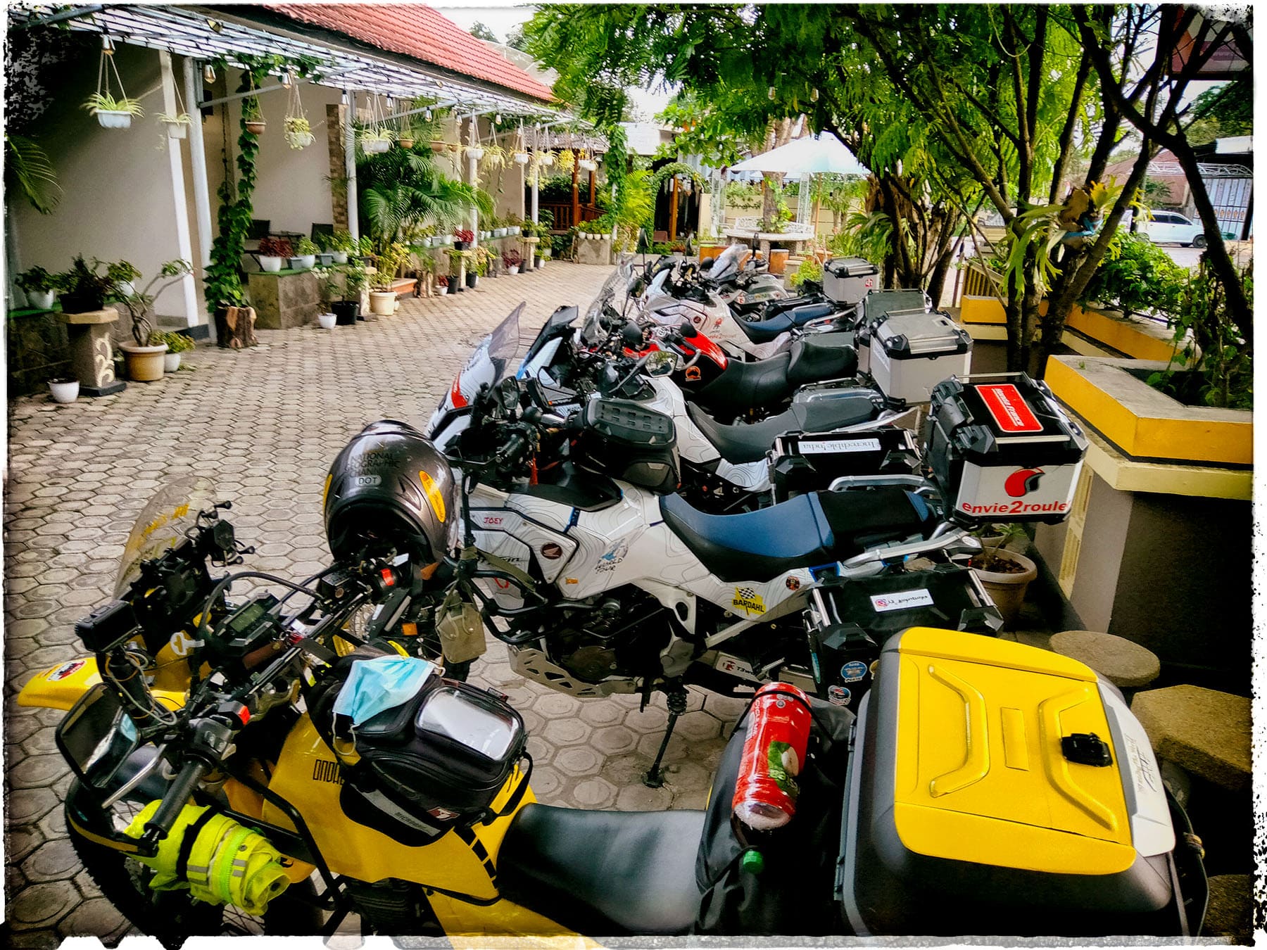 2wheelsadventure.com assists the bikers in indonesia